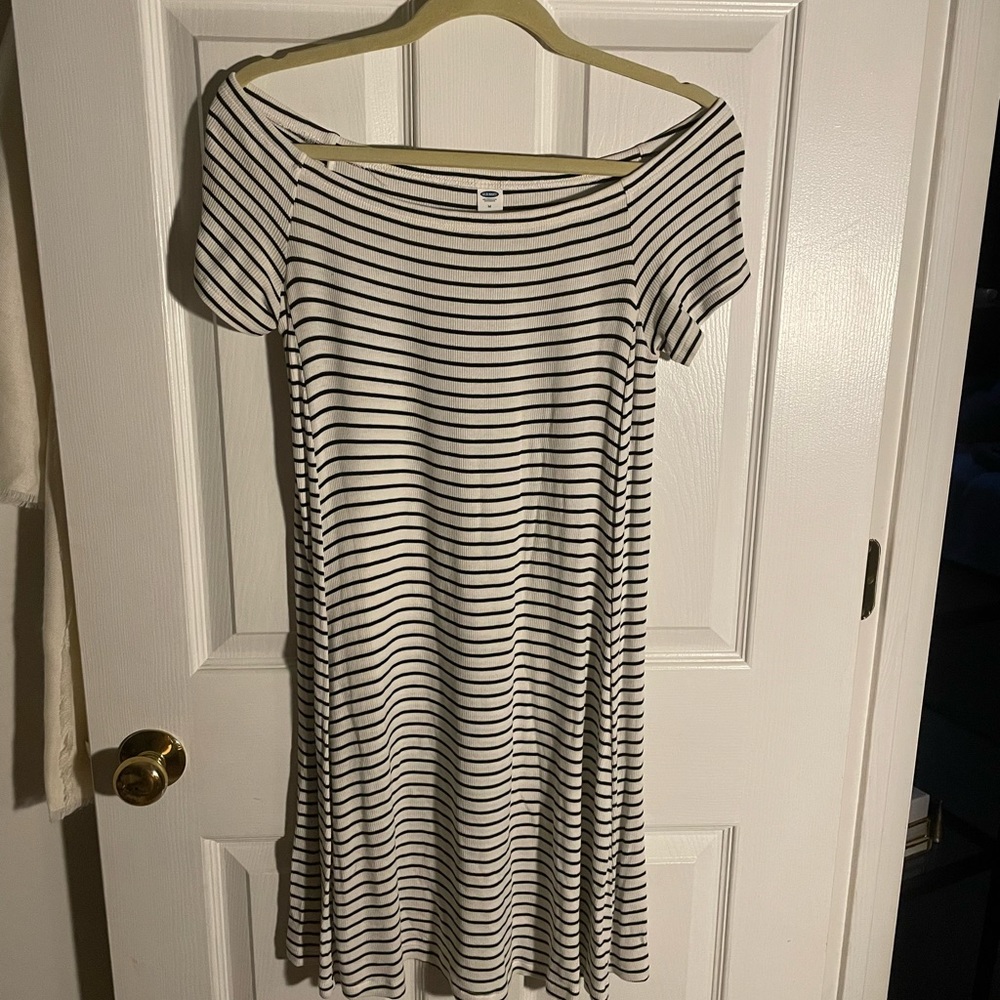 Old Navy off the shoulder dress